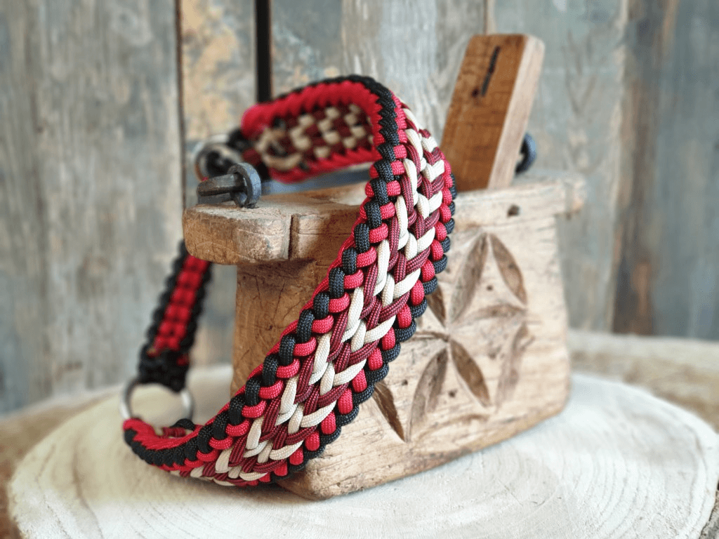 Stel hier je eigen halsband samen!